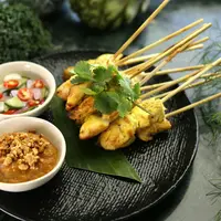 Ilustrasi sate ayam ala Thailand./Copyright pixabay.com/users/Huahom-2139128/