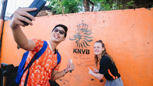 KNVB sapa penggemar Timnas Belanda di Manado, Sulawesi Utara.