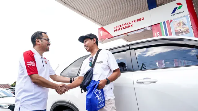 Pertamina Patra Niaga juga menghadirkan berbagai promo dan program loyalitas khusus bagi pelanggan Pertamax dan Pertamax Turbo di SPBU kawasan Mandalika. (Foto: Pertamina)