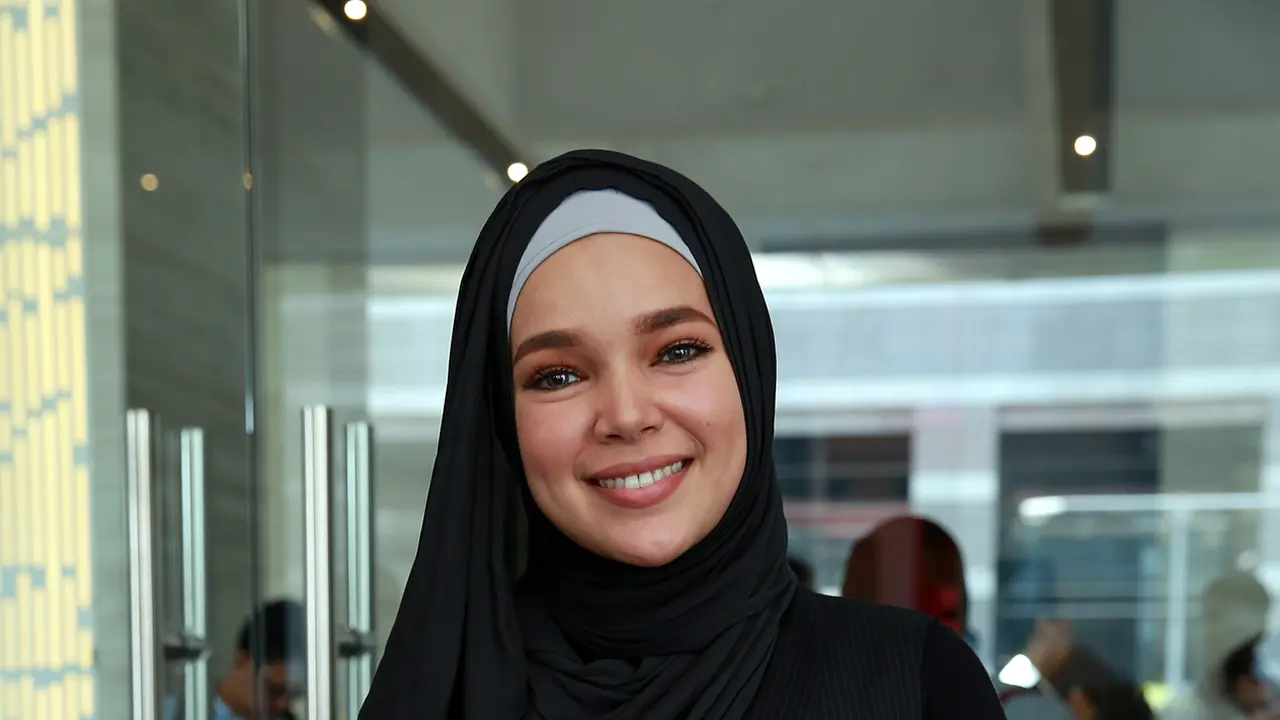[Bintang] Dewi Sandra