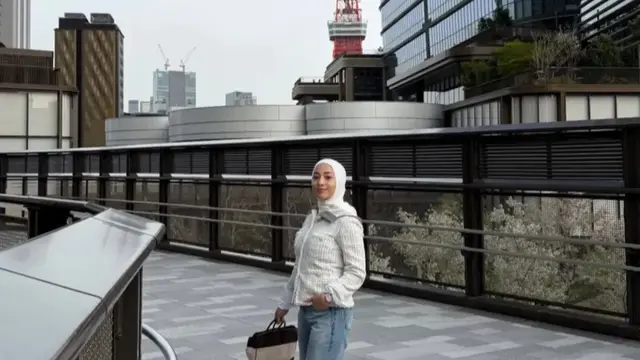 Nikita Willy saat Liburan di Jepang dengan gaya kasual. [@nikitawillyofficial94]