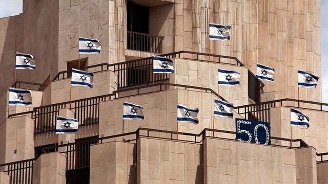 Sebut Israel Negara yang Tak Diakui, Majalah Prancis Ditarik