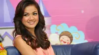 Nirina Zubir Jatuh Cinta dengan Cina