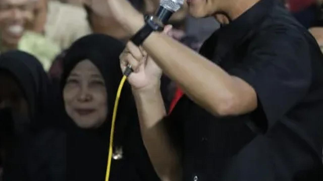 Lesehan Bareng Warga Yogyakarta, Ganjar Cerita Ikut Jaga Keistimewaan DIY saat Masih di DPR