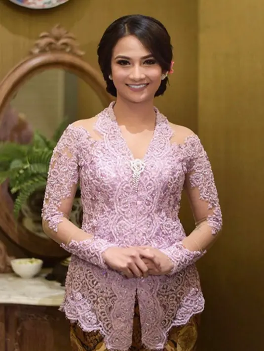 Di balik hubungannya yang sudah membaik dengan Jane Shalimar ternyata ada yang menyebut semuanya hanya sekedar gimmick atau rekayasa. Mengetahui hal ini, Vanessa pun memberi tanggapannya. (Instagram/vanessaangelofficial)