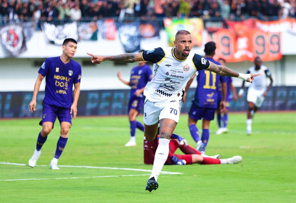 FOTO: Persija Bawa Pulang Tiga Poin dari Tangerang