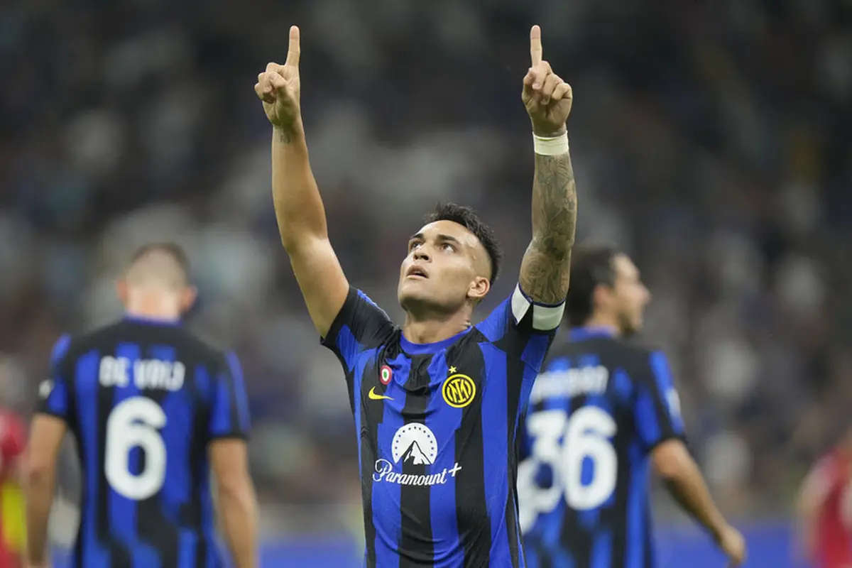 Foto: Langsung Tancap Gas, Lautaro Martinez Borong 2 Gol saat Membawa Inter Milan Menekuk Monza di Liga Italia