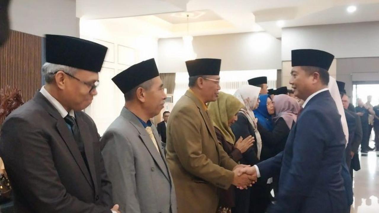 Gubernur Iqbal Lakukan Mutasi Pejabat NTB, 21 Kepala OPD Bergeser