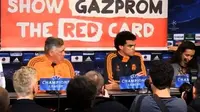Spanduk Greenpeace Ganggu Jumpa Pers Madrid