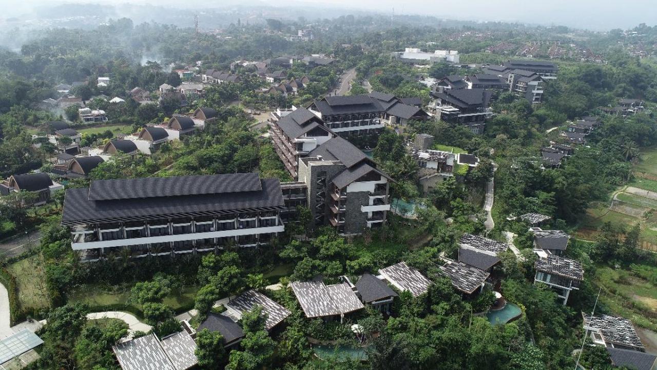 Punya 5 Villa di Usia 27 Tahun, Wanita ini Blak-blakan di Depan Ayah Suami 'Carilah Mertua yang Kaya Raya