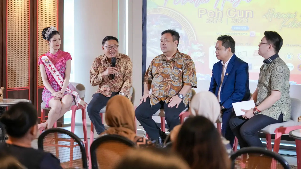Festival Pehcun Tangerang Dimulai, Ada Ritual Memandikan Perahu Naga Sampai Mendirikan Telur Ayam