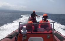 Sampan Pecah Tabrak Kayu, Nelayan Jembrana Hilang di Perairan Pulukan
