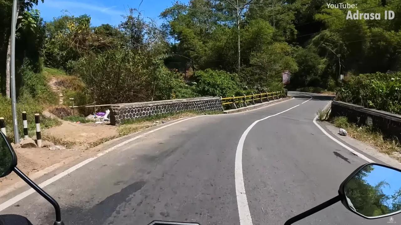 Dekat dengan lokasi kecelakaan