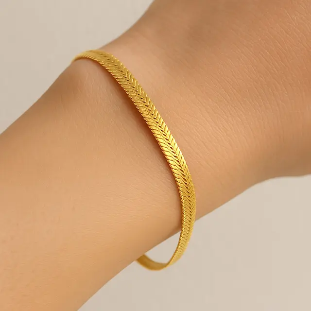 Model Gelang Emas 22K Murah dan Ringan untuk Pemakaian Harian