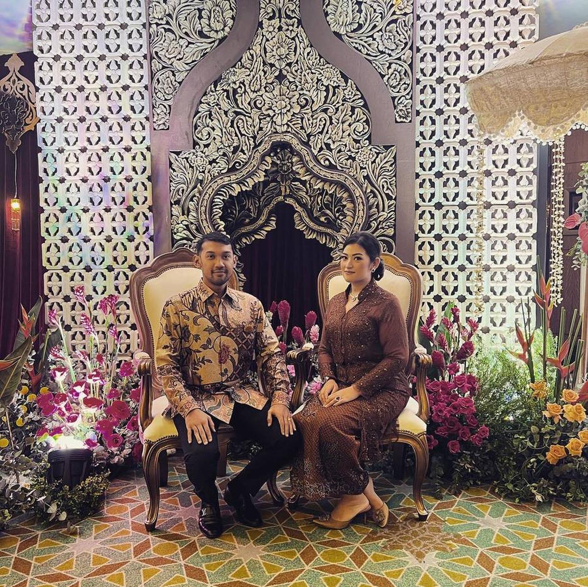 Foto Bersama Sang Suami