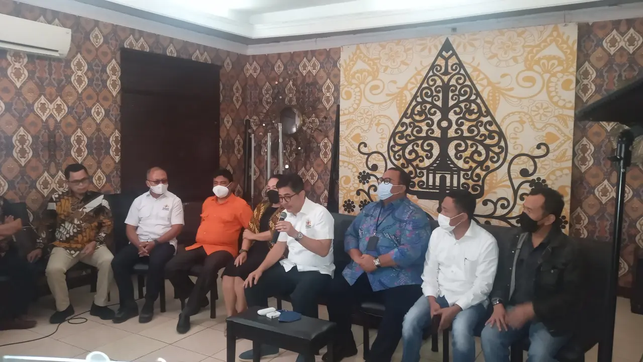 Pengusaha yang tergabung dalam KADIN Indonesia bertemu dengan 6 serikat buruh bahas soal kesejahteraan