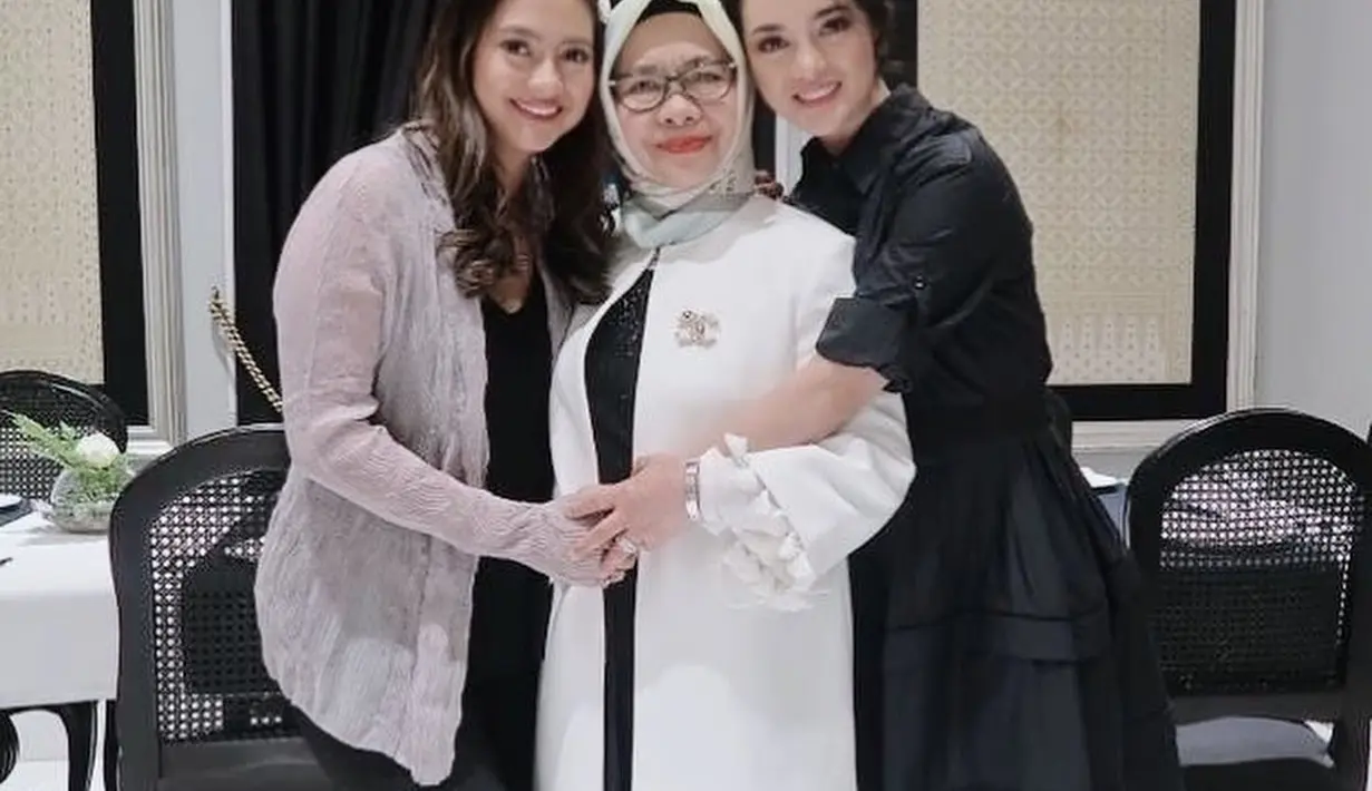 Ririn Ekawati dan Rini Yulianti (Instagram/riniyulianti)