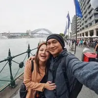 Tidak ada kesan saat pertama kali pasangan ini ketemu. Tepatnya tahun 2010, Anji dan Wina Natalia bertemu di Plaza Semanggi. Keduanya juga tidak saling bertukar nomor telpon. (dok. Pribadi)