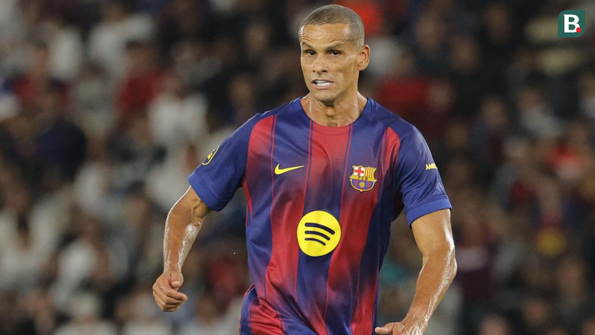 DRX World Legends Vs Barcelona Legends: Mimpi Irfan Bachdim Jadi Nyata, Girang Dapat Jersey Rivaldo