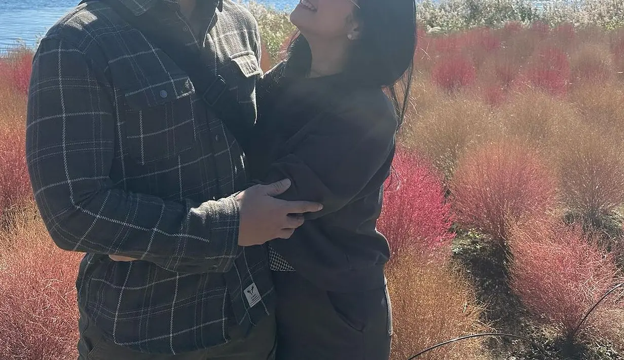 Annisa Pohan dan AHY [Instagram/annisayudhoyono]