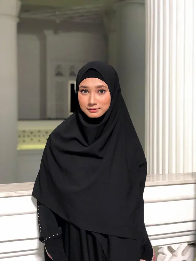 Nadira Sungkar