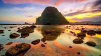 Pantai Pulau Merah (sumber: xplorea)