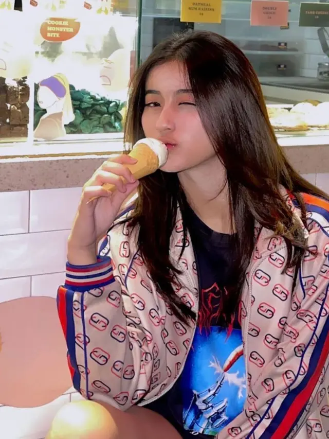 7 Potret Nazwa Fidhia Seleb TikTok Mantan Bowo, Curi Perhatian
