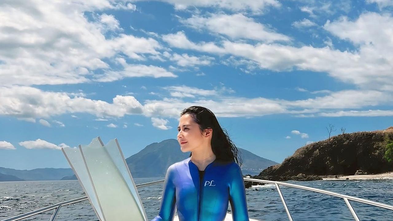 Potret Prilly Latuconsina Pamer Perut Ultra Ramping, Sukses Turun 12 Kilogram - Seperti Boneka Barbie
