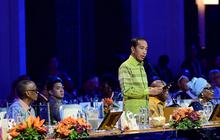 VIDEO: Jokowi & Puan Joget Tipis-Tipis, Retno Sampai Diri Goyang di Galla Dinner IAF 2024