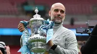 Pep Guardiola Pilih Tutup Mulut Usai Dirumorkan Cabut dari Manchester City