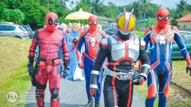 Kisah 4 Kakak Pakai Kostum Superhero di Pernikahan Adik Perempuan (sumber: facebook/Fadhil Aman Ahyat)