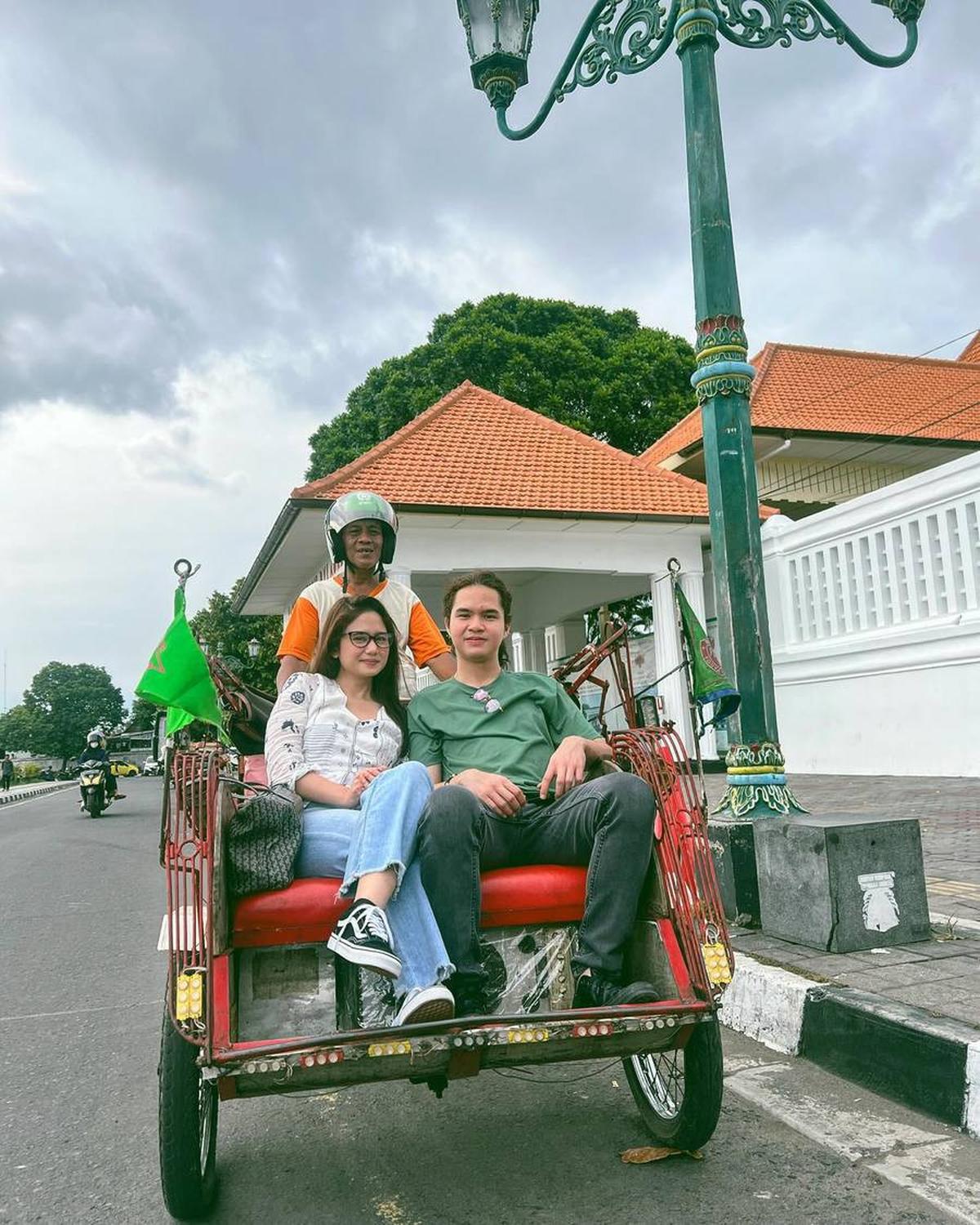 Lebih Pilih Naik Bentor
