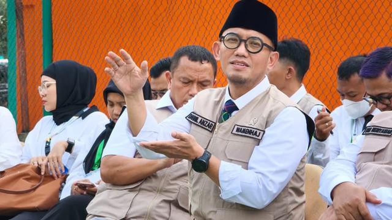 Chiki Fawzi Batal Jadi Petugas Haji, Ini Penjelasan Wamenhaj