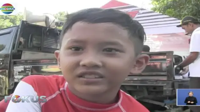 Meski belum genap berusia 10 tahun, bocah asal Probolinggo, Jawa Timur ini berulangkali menjadi juara dalam sejumlah ajang road race.