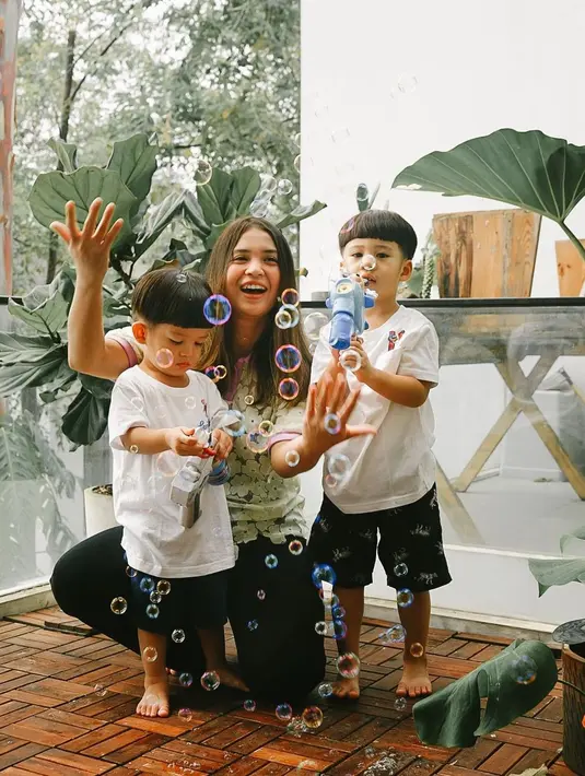 Putri Titian (Instagram/putrititian)