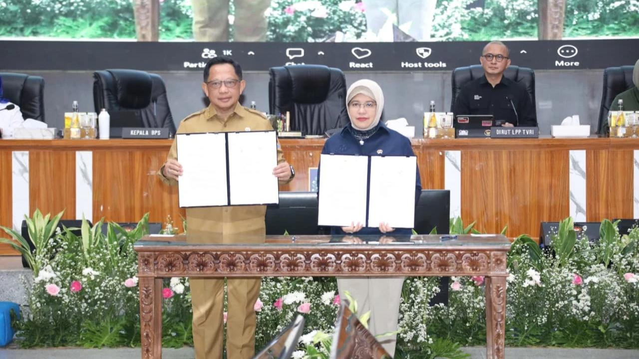 Mendagri Teken SEB dengan Kepala BPS, Minta Pemda Dukung Sensus Ekonomi 2026