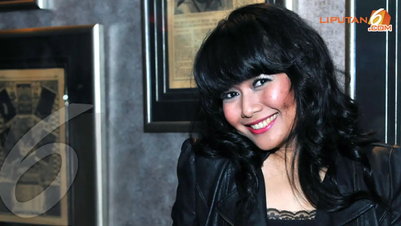 ea-mirella-nikah-131020a.jpg