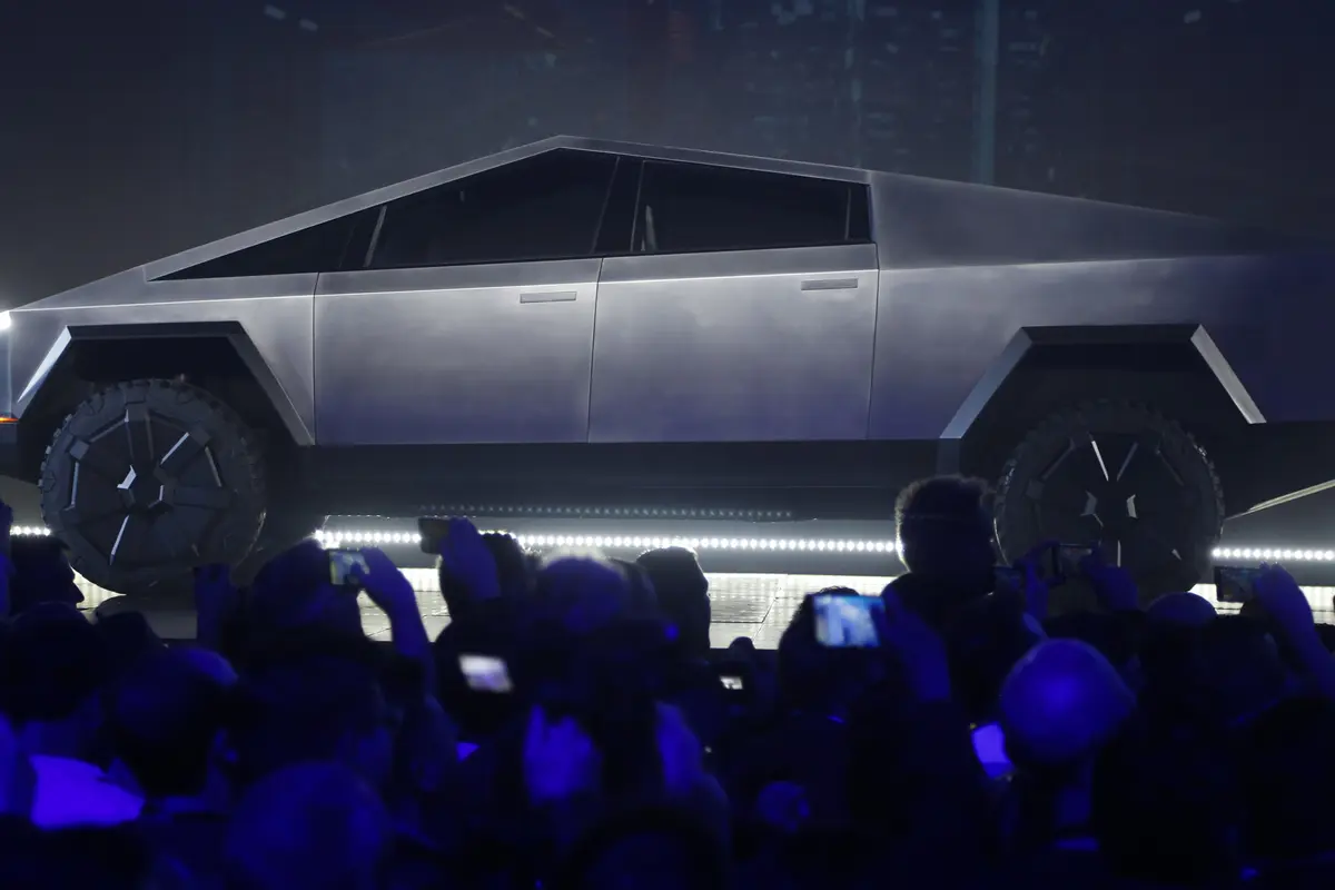 Tesla Perkenalkan Truk Pikap Listrik Canggih