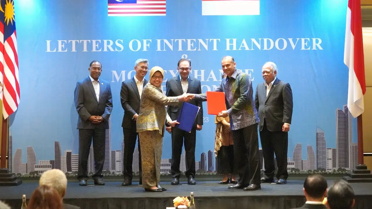 Lembaga Pembiayaan Ekspor Indonesia (LPEI) menandatangani Nota Kesepahaman (Memorandum of Understanding/MoU) dengan the Export-Import Bank of Malaysia (MEXIM)