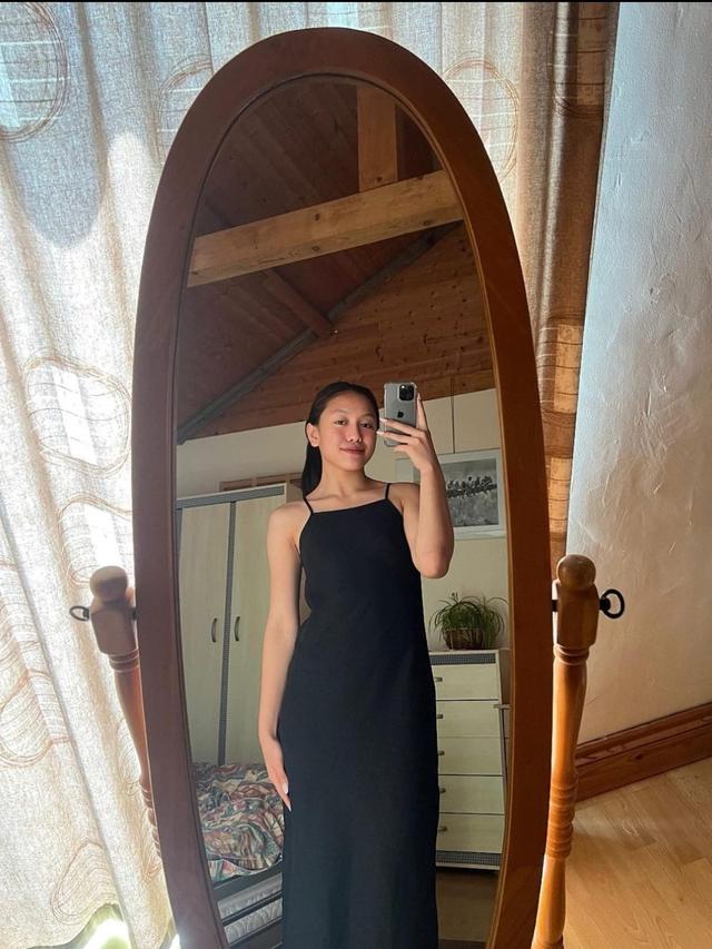 Aktivitas Loly di Inggris