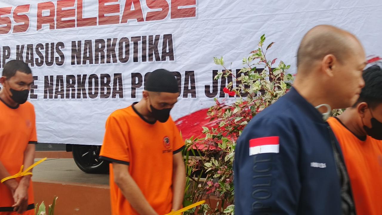 Bersenjata dan Terorganisir, Jaringan Narkoba Lintas Provinsi Dibongkar Polda Jabar