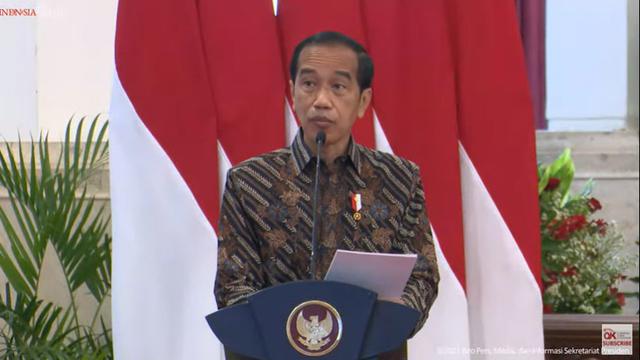 Presiden Joko Widodo atau Jokowi pada acara OJK Virtual Innovation Day 2021 di Istana Negara, Senin (11/10/2021).