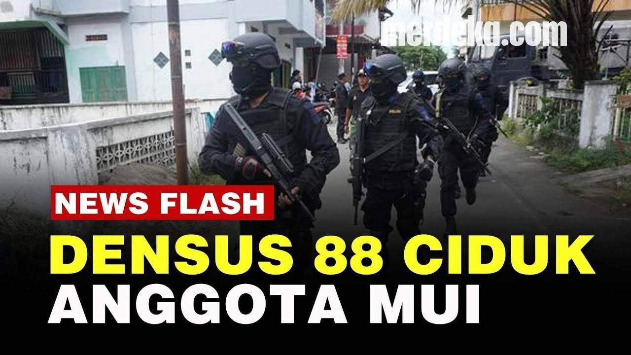 VIDEO: Densus 88 Tangkap Ketum PDRI Farid Okbah dan Anggota MUI Ahmad Zain