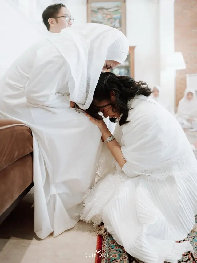 Foto Pengajian Jelang Pernikahan Anak Ikke Nurjanah (Foto: Instagram @adirakania)