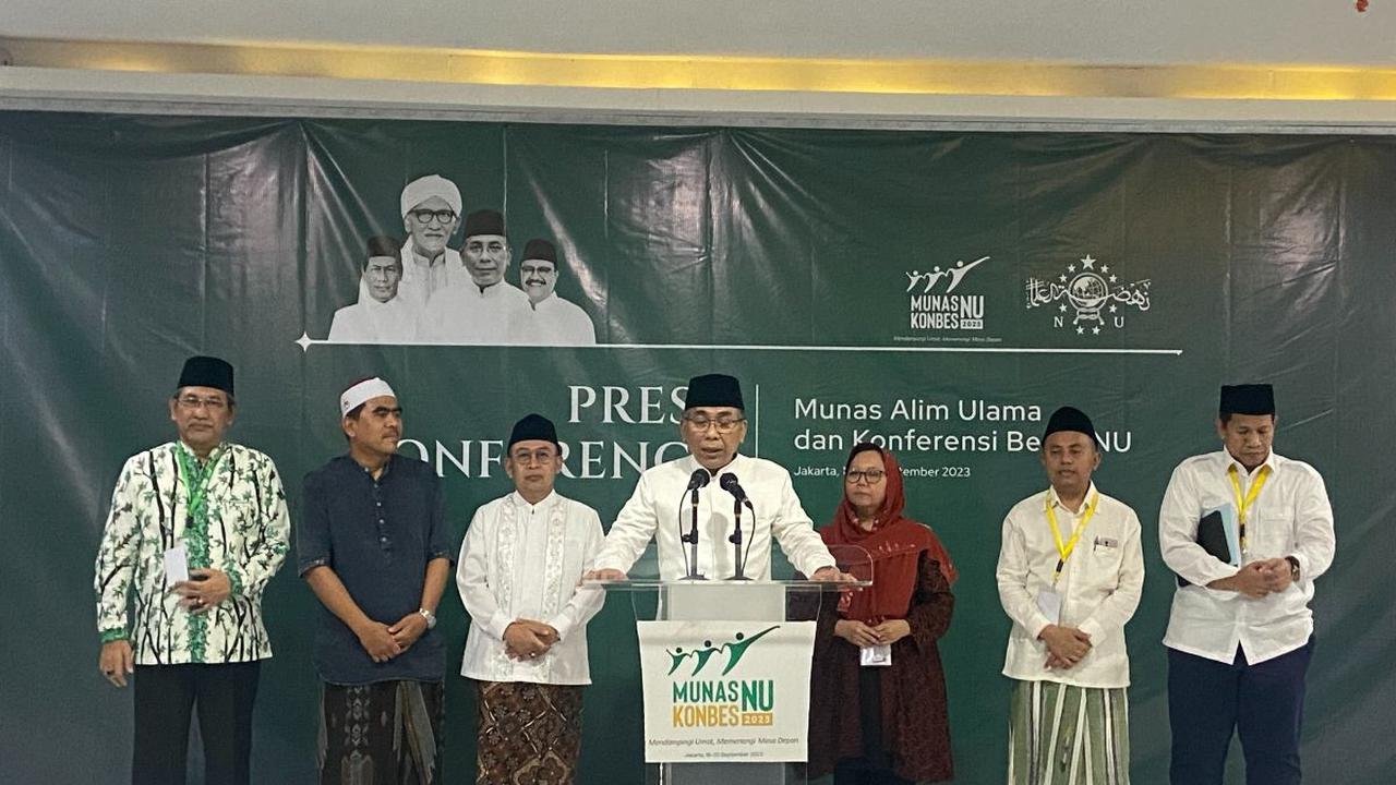 Gus Yahya menjelaskan, sebagai warga Nahdliyin sudah seharusnya bersikap realistis untuk mengerti hak dan kewajiban para kiai.&nbsp;
