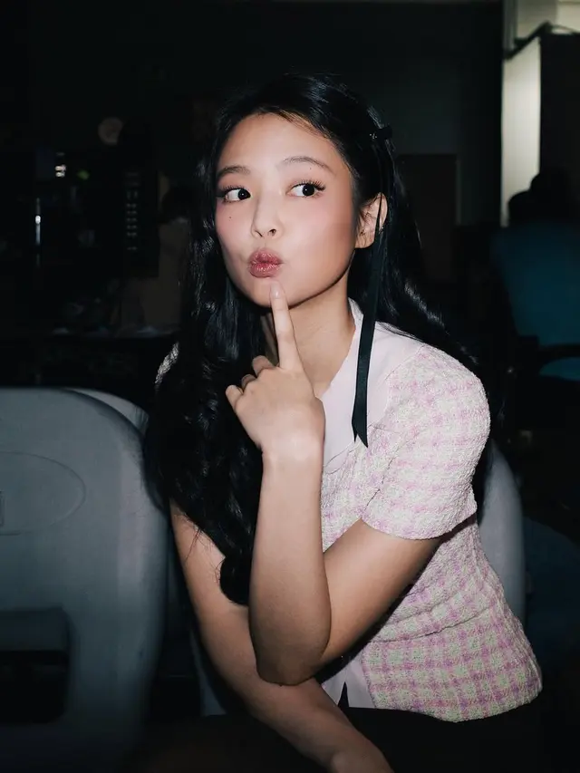 Makna Lagu \'Love Hangover\' milik Jennie BLACKPINK. (instagram/jennierubyjane)