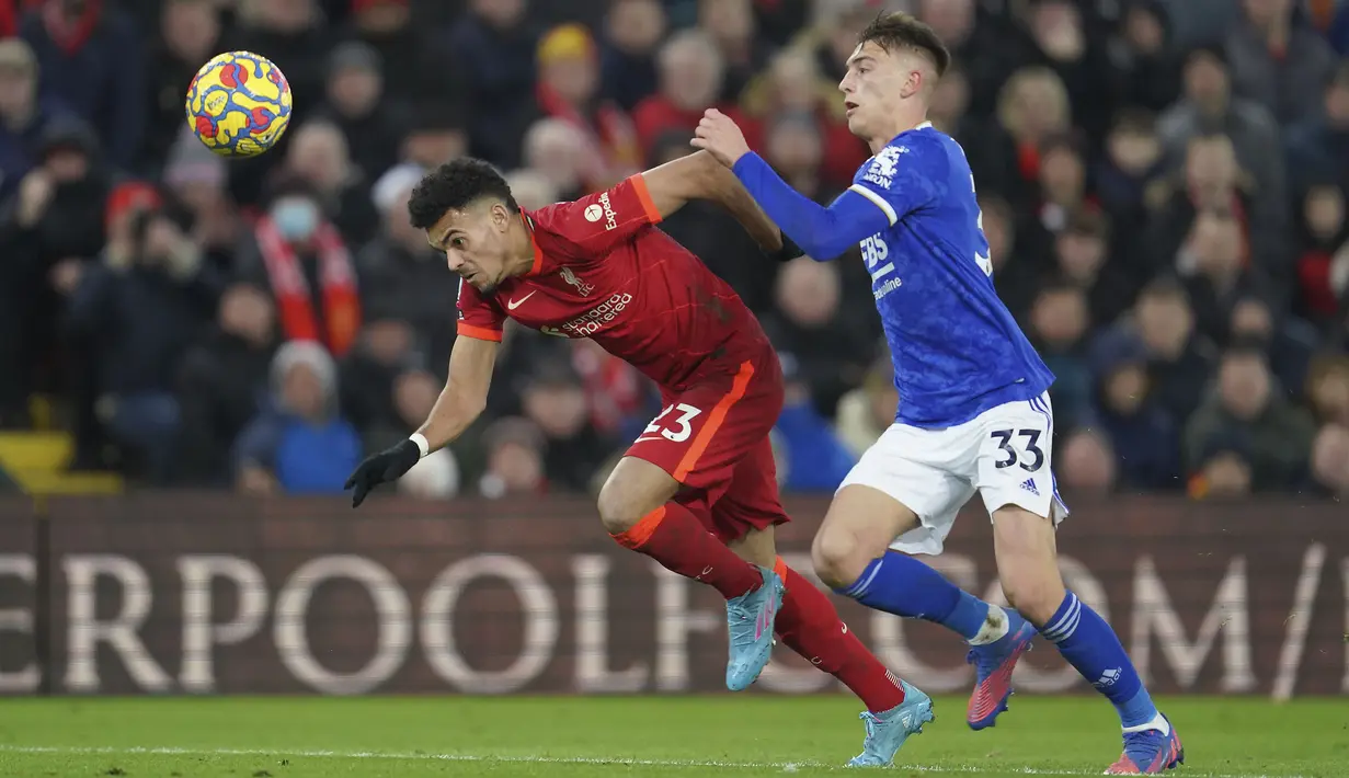 Liverpool tampil agresif sejak dimulainya babak pertama. Rekrutan baru mereka, Luis Diaz juga terlihat langsung dipercaya sebagai starter oleh Jurgen Klopp. (AP/Jon Super)