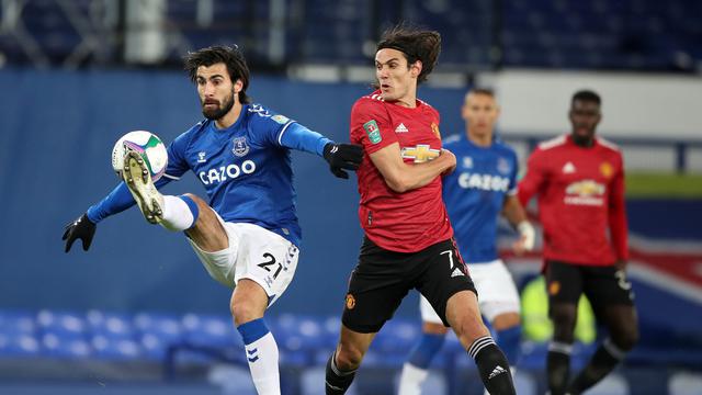 Andrea Gomes, Edinson Cavani