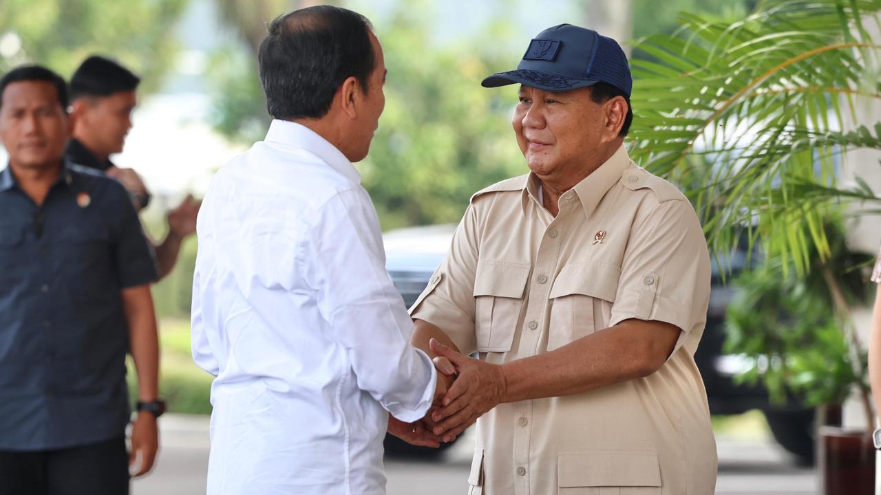 Momen Prabowo Singgung Masalah Ijazah Bikin Gibran Senyum: Nanti Saya Ditanya-tanya