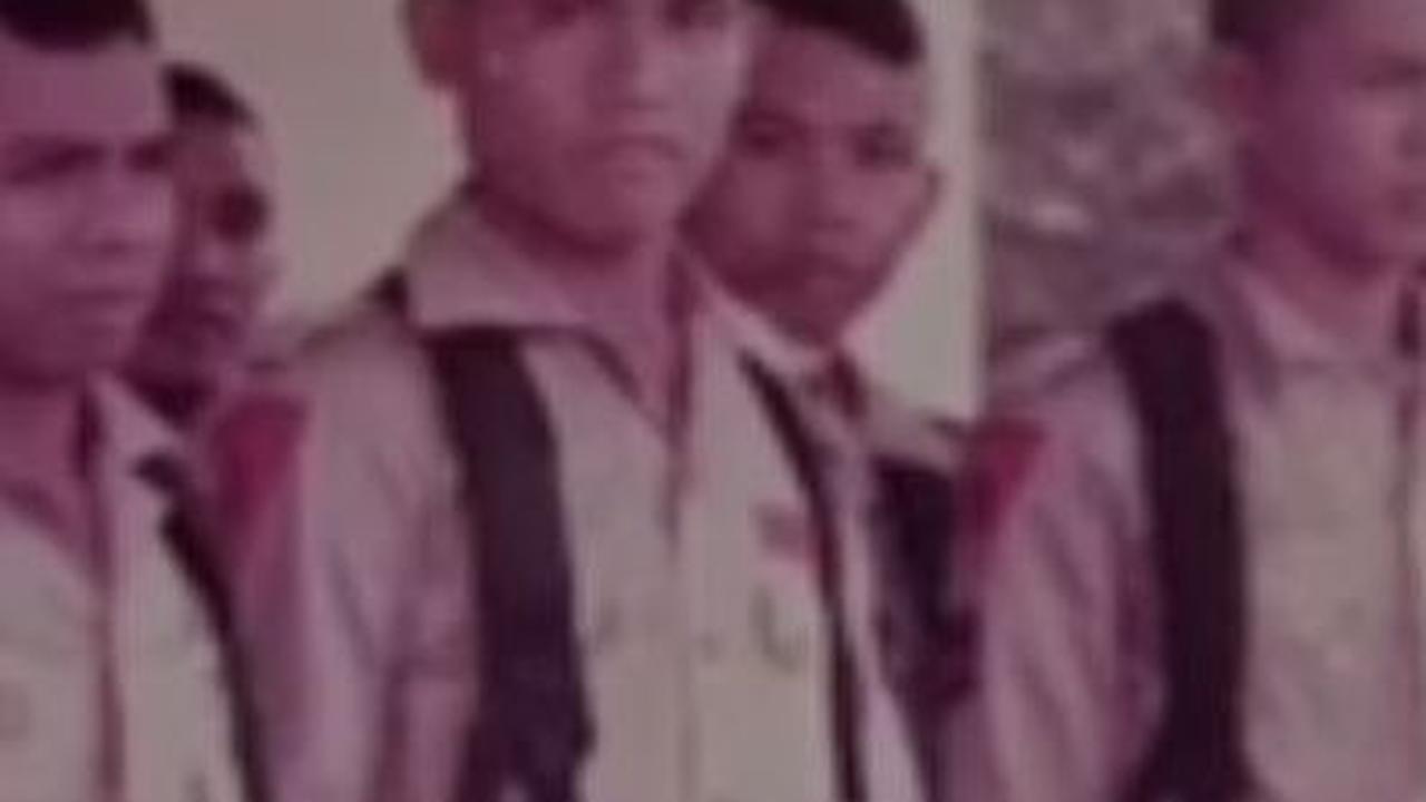 Setelah lulus SMA tahun 1982 hingga 1983, dia mencoba mendaftar seleksi Akpol (dulu AKABRI) tingkat pertama di daerah dan tingkat pusat di Magelang namun tidak lulus.